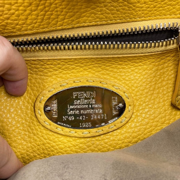 Fendi Peekaboo - Picture 11 of 12